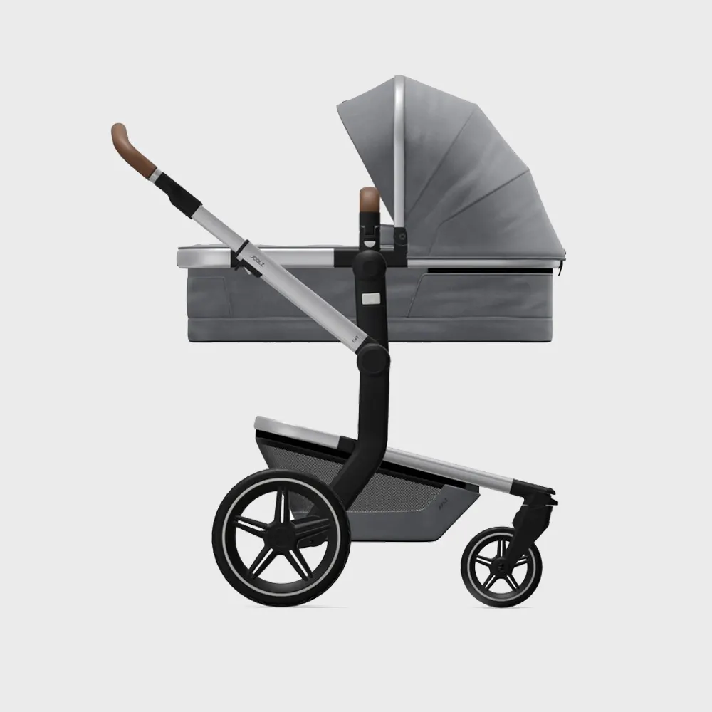 Construction with Carrycot - Image 2