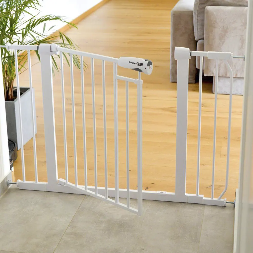 FreeON Baby Safety Gate - Image 2